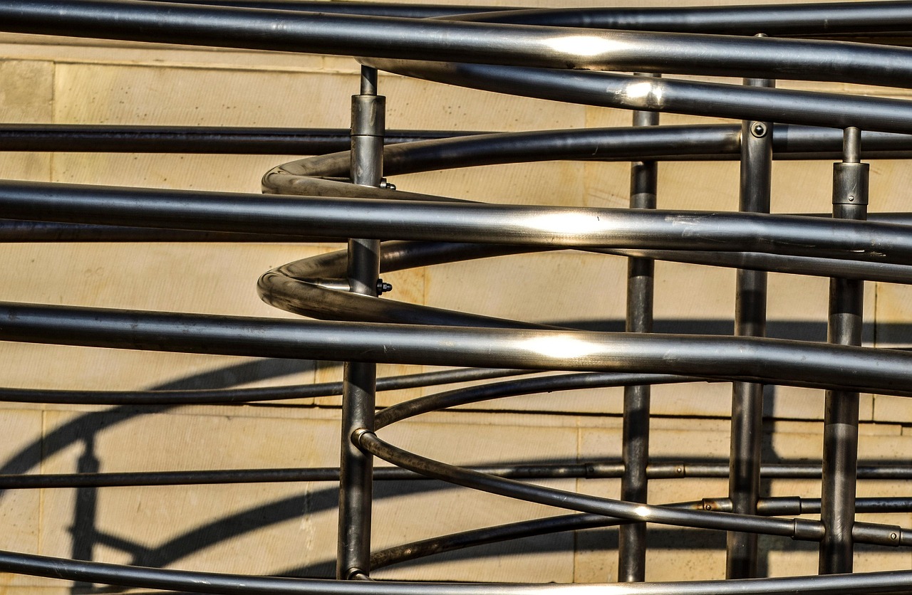 Urządzenia hydrauliczne i pneumatyczne – zastosowanie w przemyśle